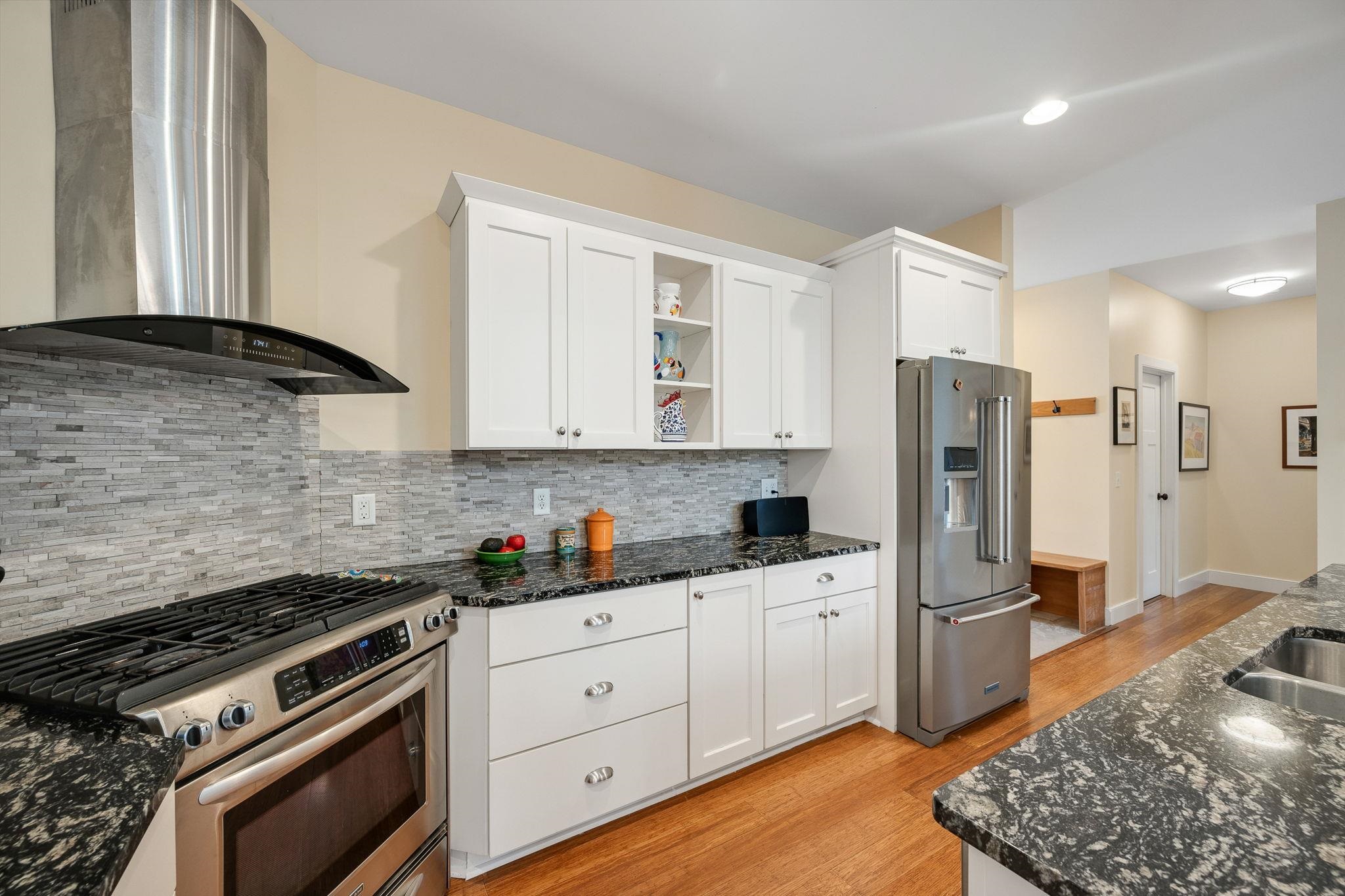 64 Webster Ridge Shelburne, VT 05482 - Photo 11 of 52