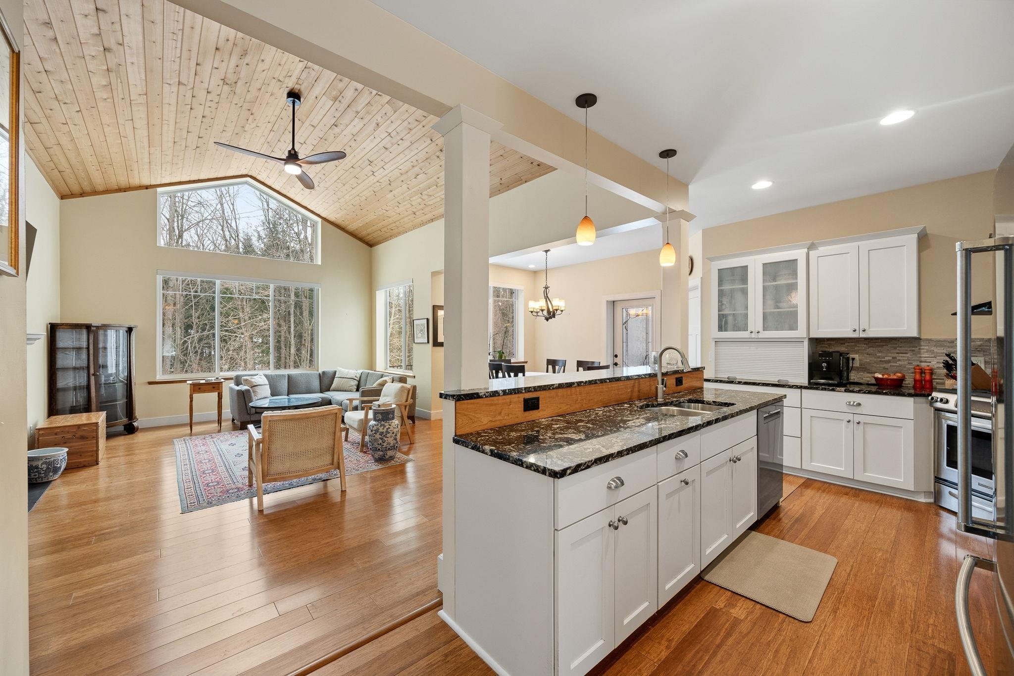 64 Webster Ridge Shelburne, VT 05482 - Photo 15 of 52