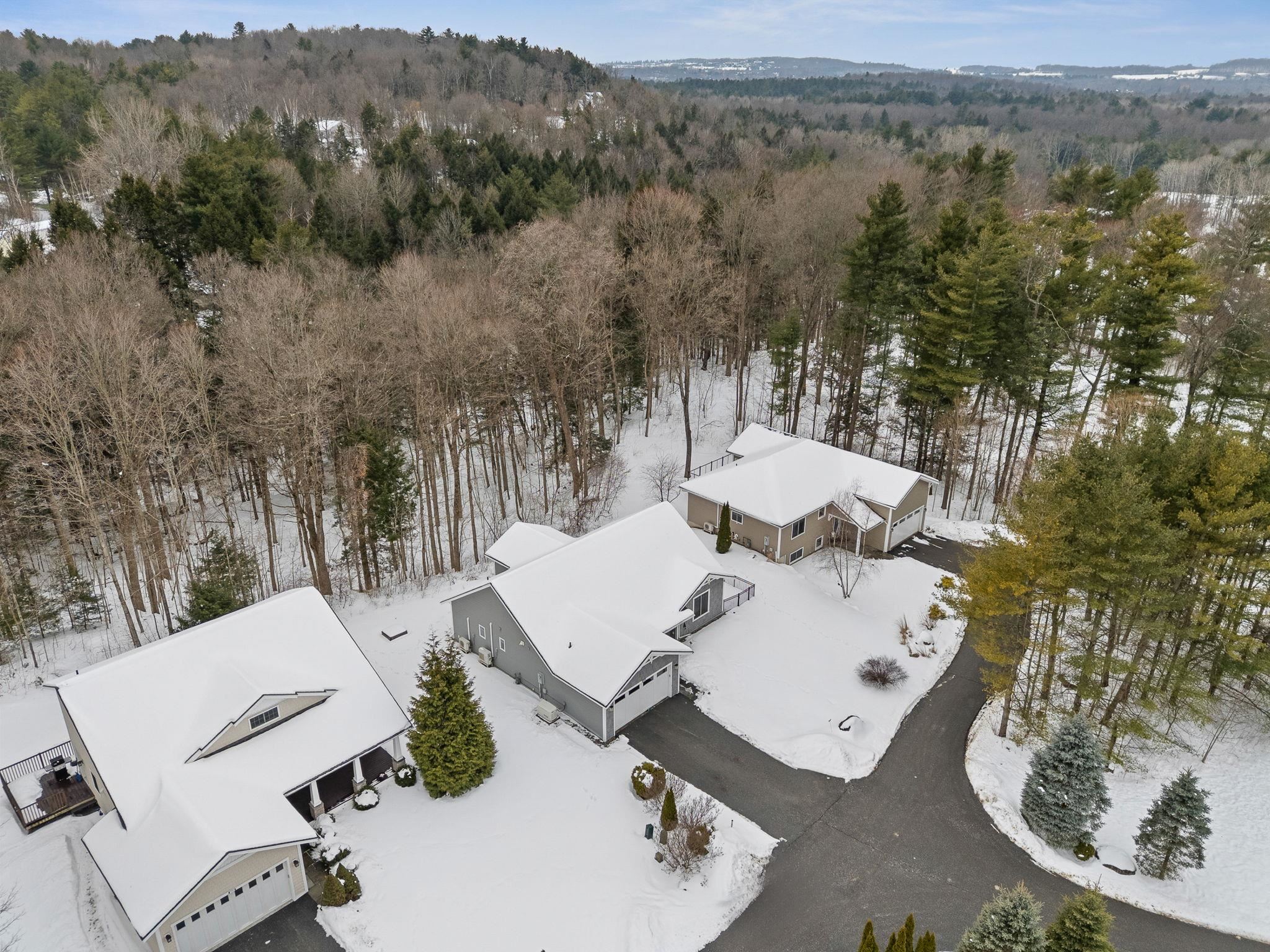64 Webster Ridge Shelburne, VT 05482 - Photo 4 of 52