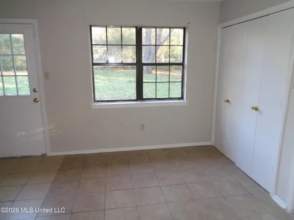 $1,225 | 5164 Woody Drive, Horn Lake, MS 38637