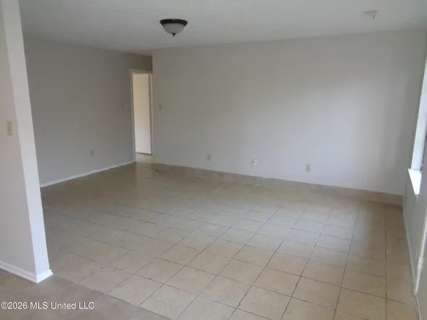 $1,225 | 5164 Woody Drive, Horn Lake, MS 38637