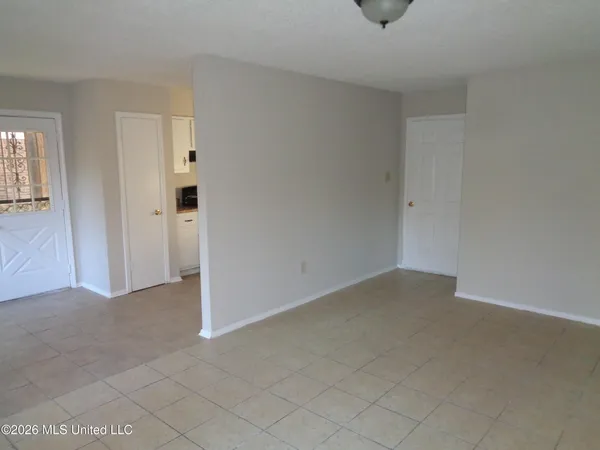 $1,225 | 5164 Woody Drive, Horn Lake, MS 38637