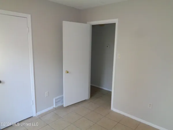 $1,225 | 5164 Woody Drive, Horn Lake, MS 38637