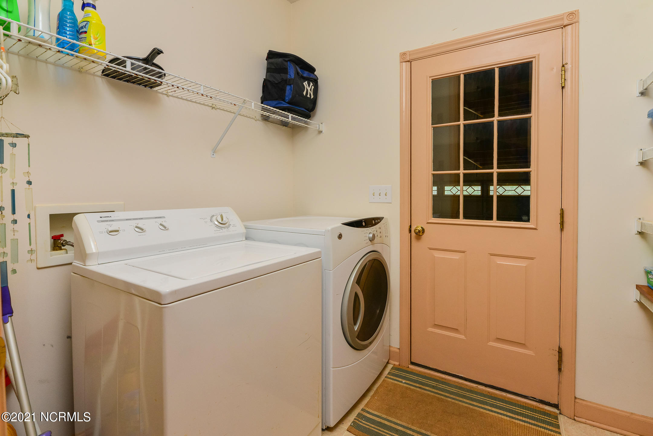 803 Treasure Point Road Bath, NC 27808 - Photo 33 of 58 Laundry Room