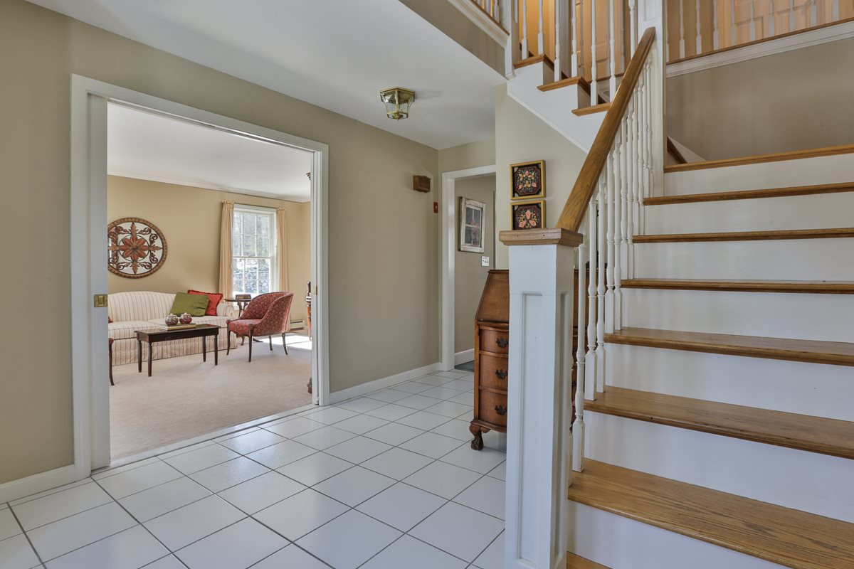 2 Deer Run Road Atkinson, NH 03811 - Photo 8 of 34 Gallery Image 8