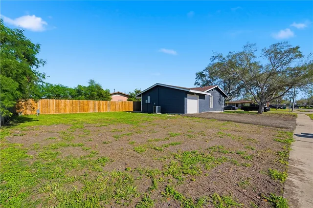 $195,000 | 1430 Madrid Drive, Corpus Christi, TX 78416
