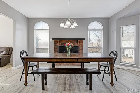 $385,000 | 30 Walnut Knoll Court, St. Charles, MO 63304