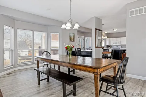 $385,000 | 30 Walnut Knoll Court, St. Charles, MO 63304