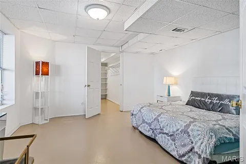 $385,000 | 30 Walnut Knoll Court, St. Charles, MO 63304