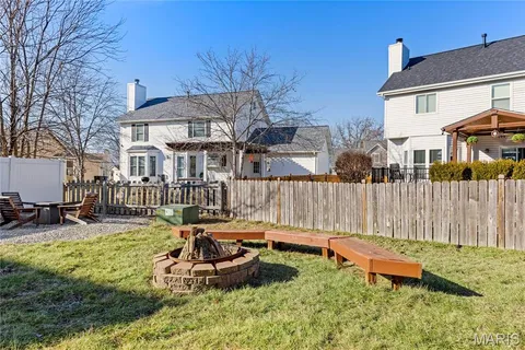 $385,000 | 30 Walnut Knoll Court, St. Charles, MO 63304