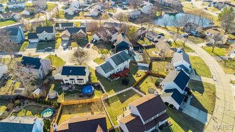 $385,000 | 30 Walnut Knoll Court, St. Charles, MO 63304