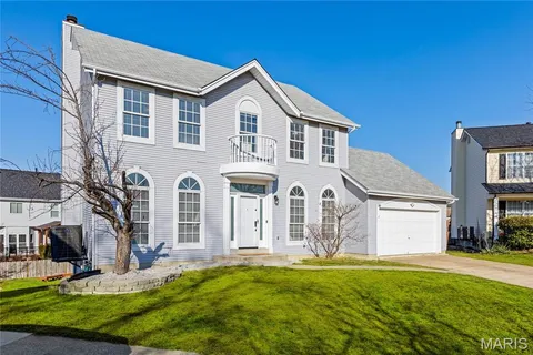 $385,000 | 30 Walnut Knoll Court, St. Charles, MO 63304