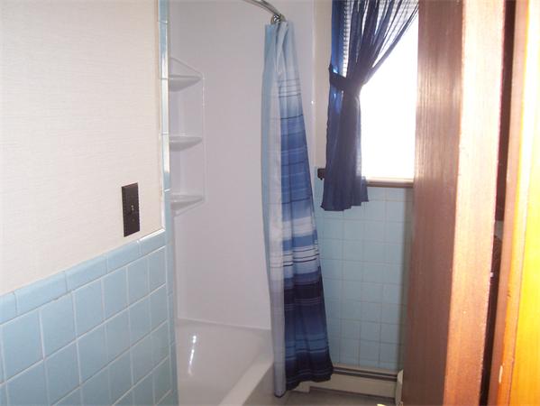 103 Standish Street Worcester, MA 01604 - Photo 14 of 29 Gallery Image 14