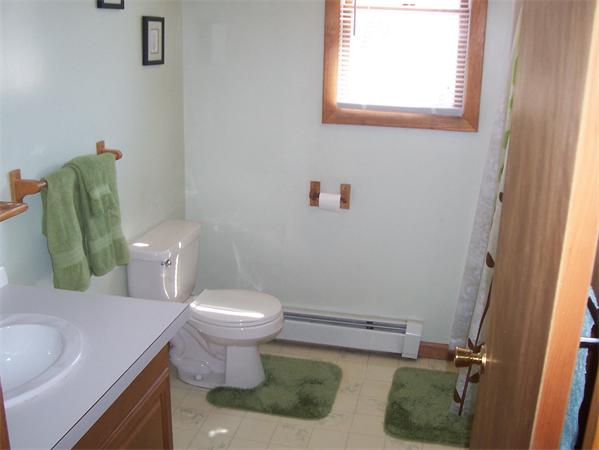 103 Standish Street Worcester, MA 01604 - Photo 20 of 29 Gallery Image 20