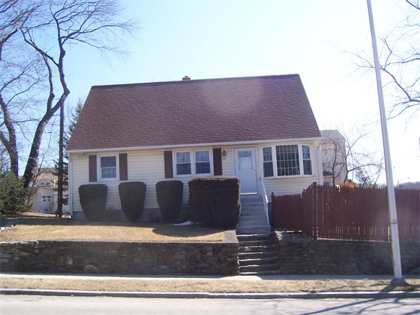 103 Standish Street Worcester, MA 01604 - Photo 2 of 29 Gallery Image 2