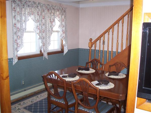 103 Standish Street Worcester, MA 01604 - Photo 8 of 29 Gallery Image 8