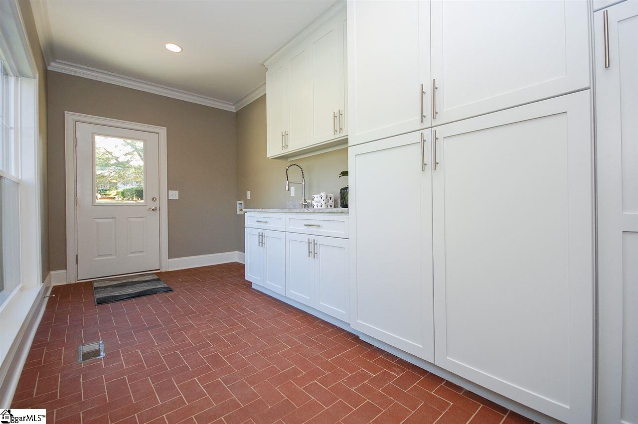 1622 Cleveland Street Greenville, SC 29607 - Photo 16 of 32