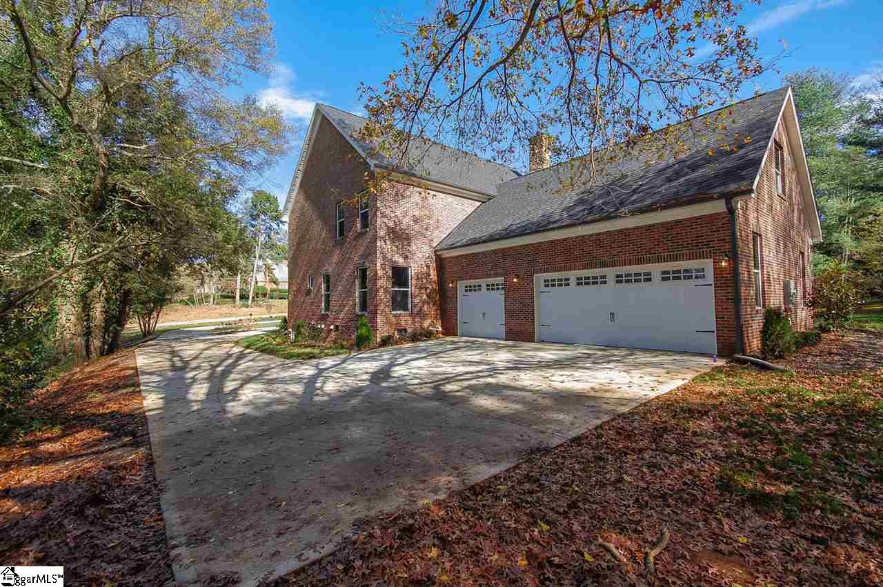 1622 Cleveland Street Greenville, SC 29607 - Photo 29 of 32