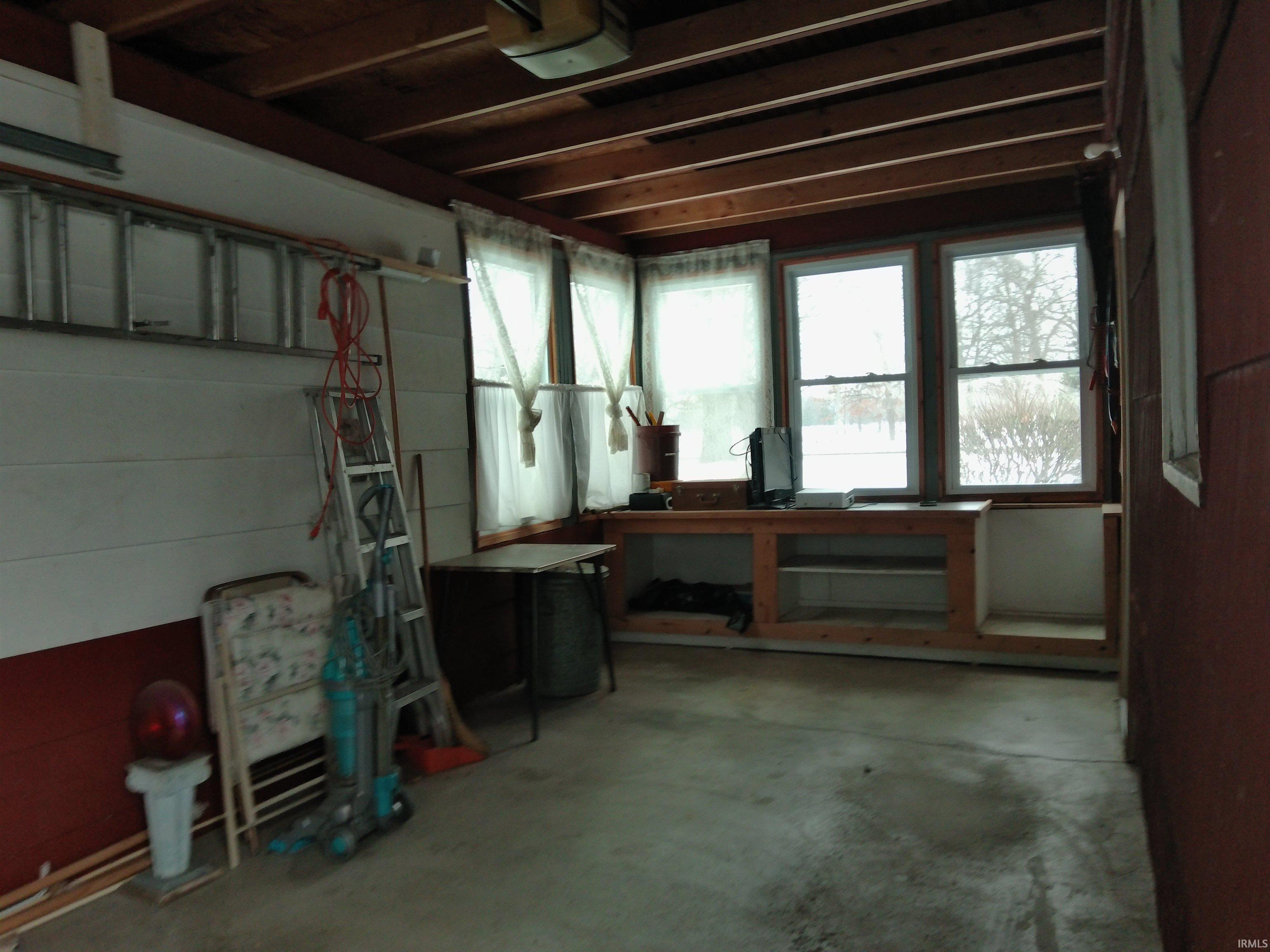 955 East 9th Street Rochester, IN 46975 - Photo 2 of 15