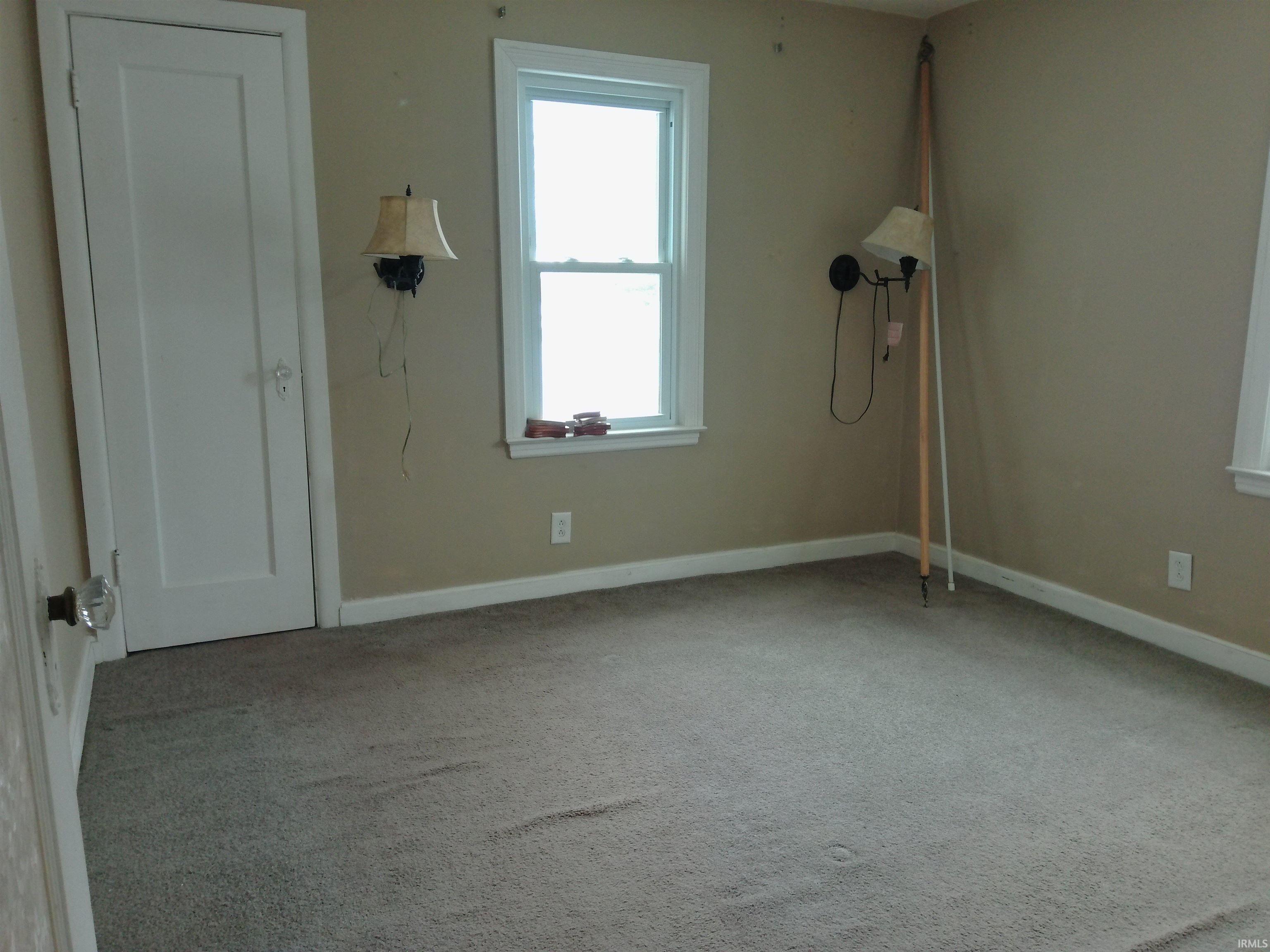 955 East 9th Street Rochester, IN 46975 - Photo 6 of 15