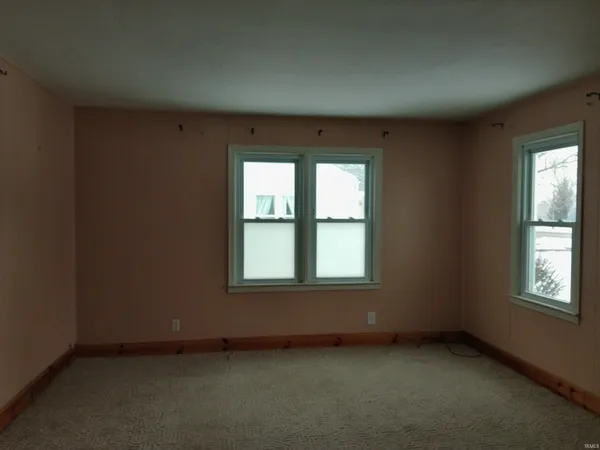 $145,000 | 955 East 9th Street, Rochester, IN 46975