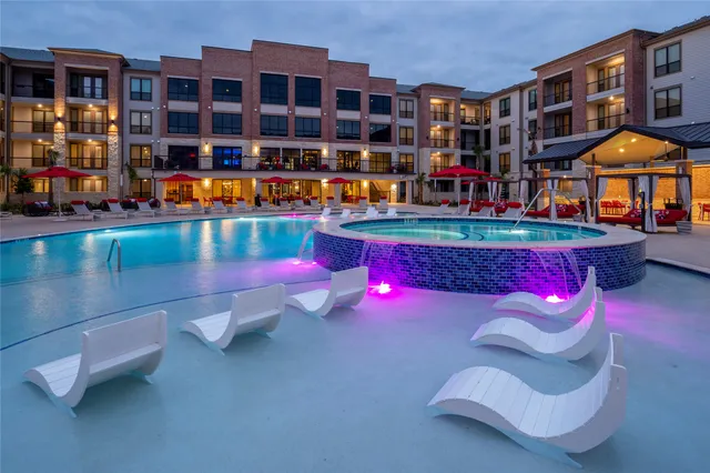 $1,340 | 13475 Rincon Drive, Unit 1124, Houston, TX 77077