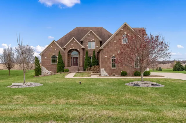 $699,999 | 9259 Hayrack Trail, Stillman Valley, IL 61084