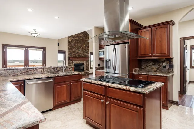 $699,999 | 9259 Hayrack Trail, Stillman Valley, IL 61084