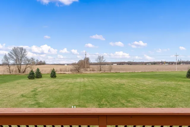 $699,999 | 9259 Hayrack Trail, Stillman Valley, IL 61084