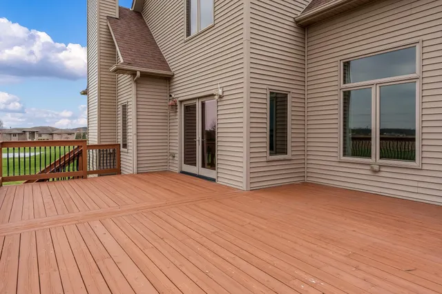 $699,999 | 9259 Hayrack Trail, Stillman Valley, IL 61084