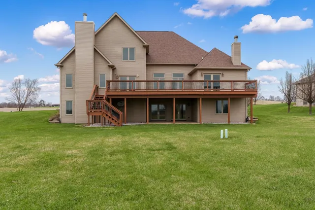 $699,999 | 9259 Hayrack Trail, Stillman Valley, IL 61084