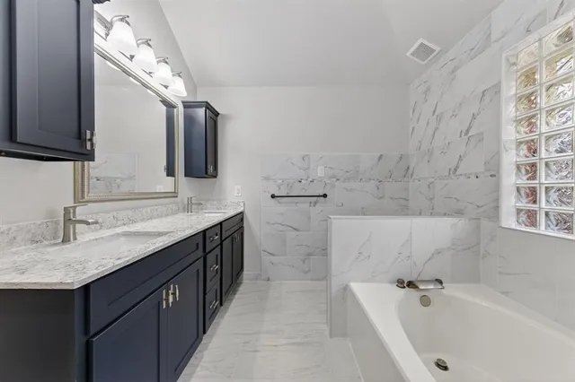 $325,000 | 607 Rawlins Drive, Lancaster, TX 75146