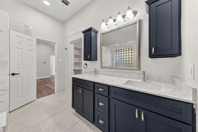 $325,000 | 607 Rawlins Drive, Lancaster, TX 75146