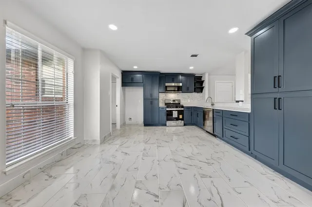 $325,000 | 607 Rawlins Drive, Lancaster, TX 75146