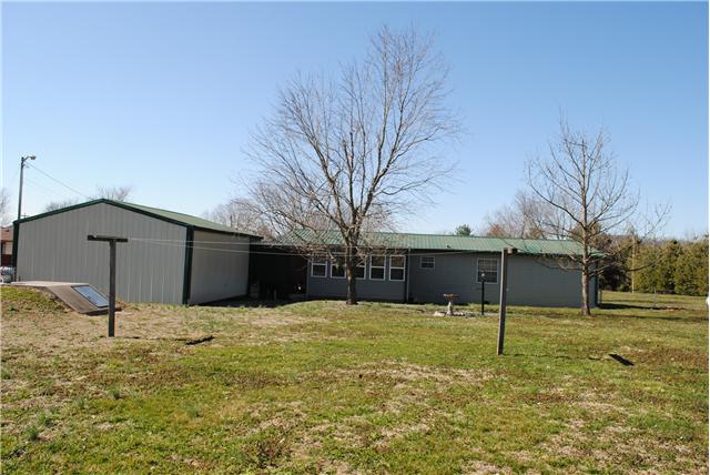 1324 Rock Springs Road Bethpage, TN 37022 - Photo 16 of 20 Rear of Home