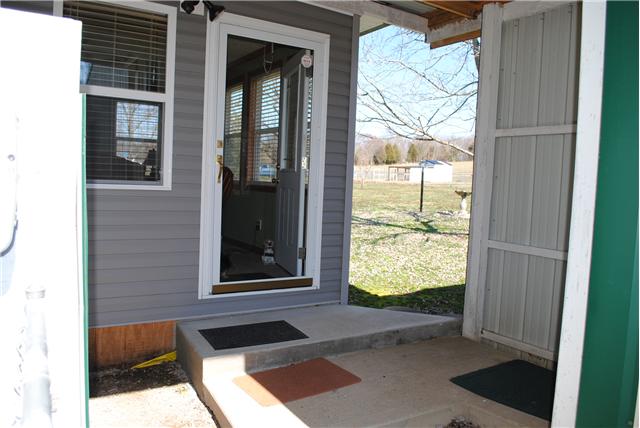 1324 Rock Springs Road Bethpage, TN 37022 - Photo 19 of 20 Breezeway