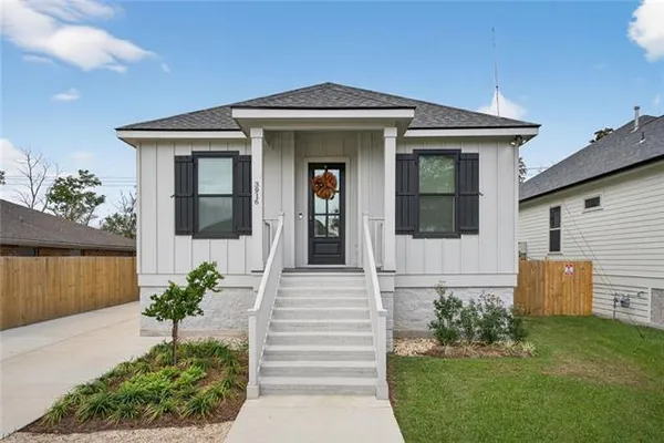 $329,000 | 3916 Norwood Drive, Chalmette, LA 70043