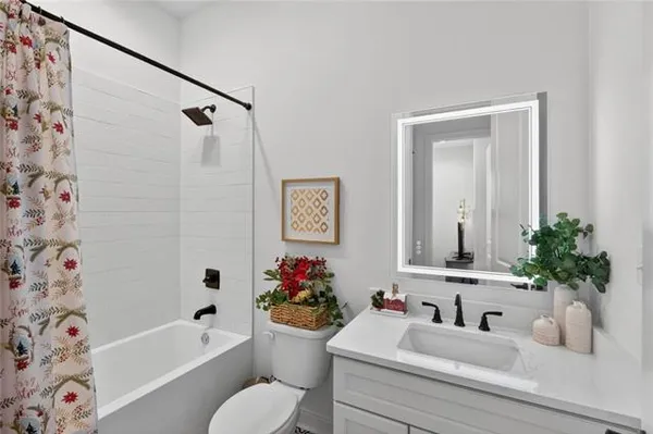 $329,000 | 3916 Norwood Drive, Chalmette, LA 70043