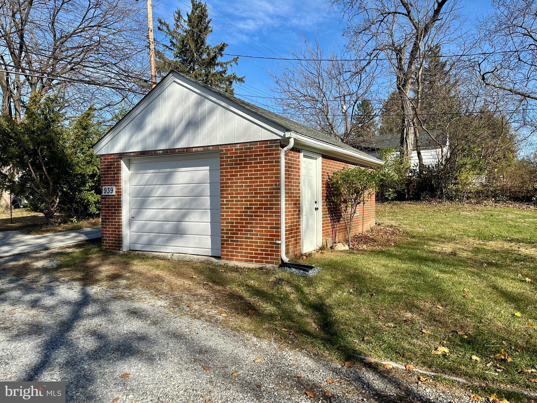 939 View Street Hagerstown, MD 21742 - Photo 24 of 24 a view of a house with a yard