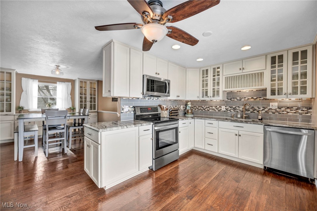 37054 Sugar Ridge Road North Ridgeville, OH 44039 - Photo 3 of 38 Gallery Image 3