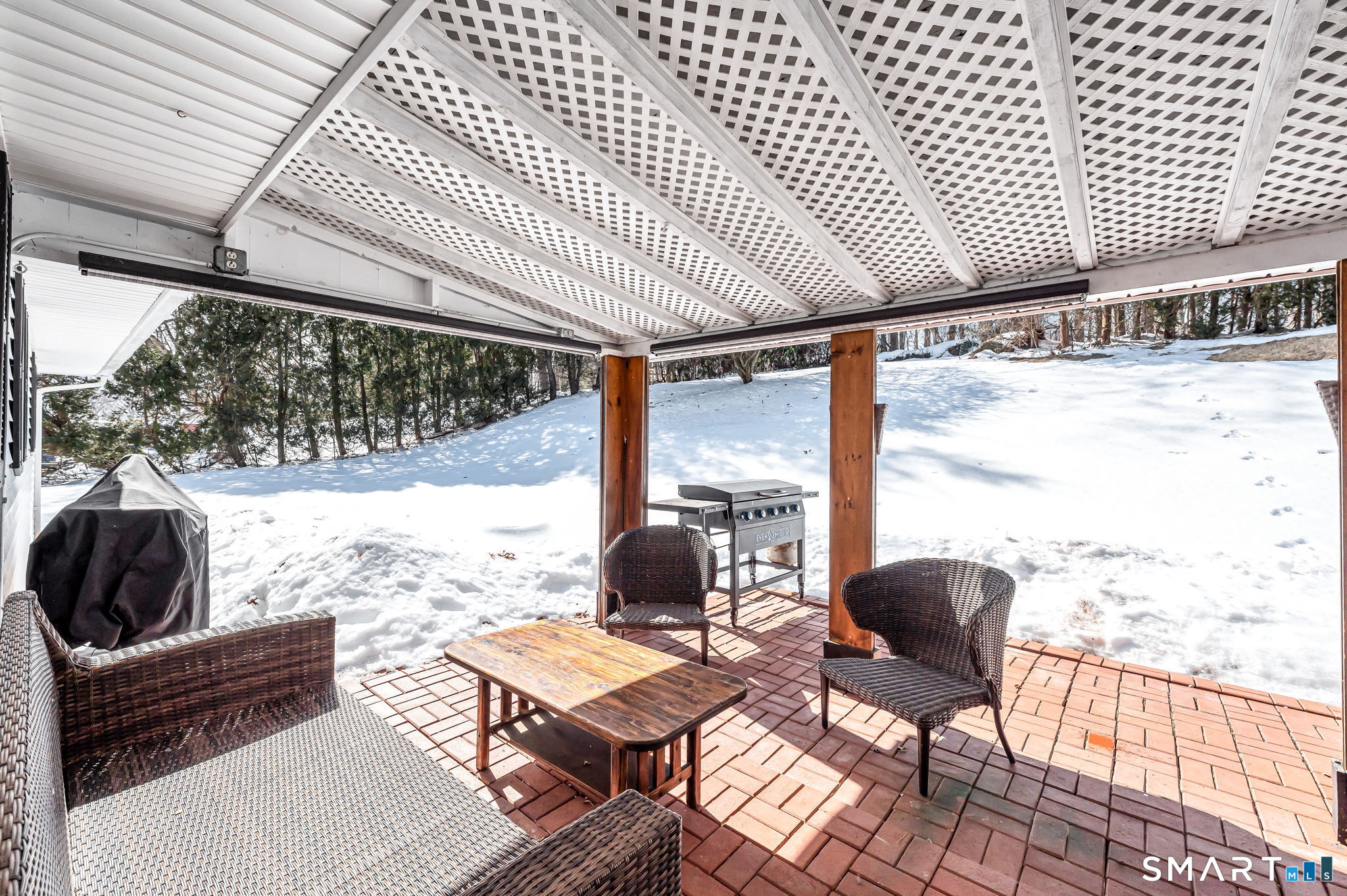 9 Hale Road Enfield, CT 06082 - Photo 36 of 40 a outdoor living space with furniture