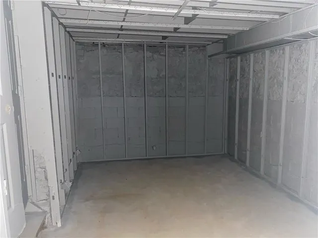 $210,000 | 2224 Woodend Avenue, Kansas City, KS 66106