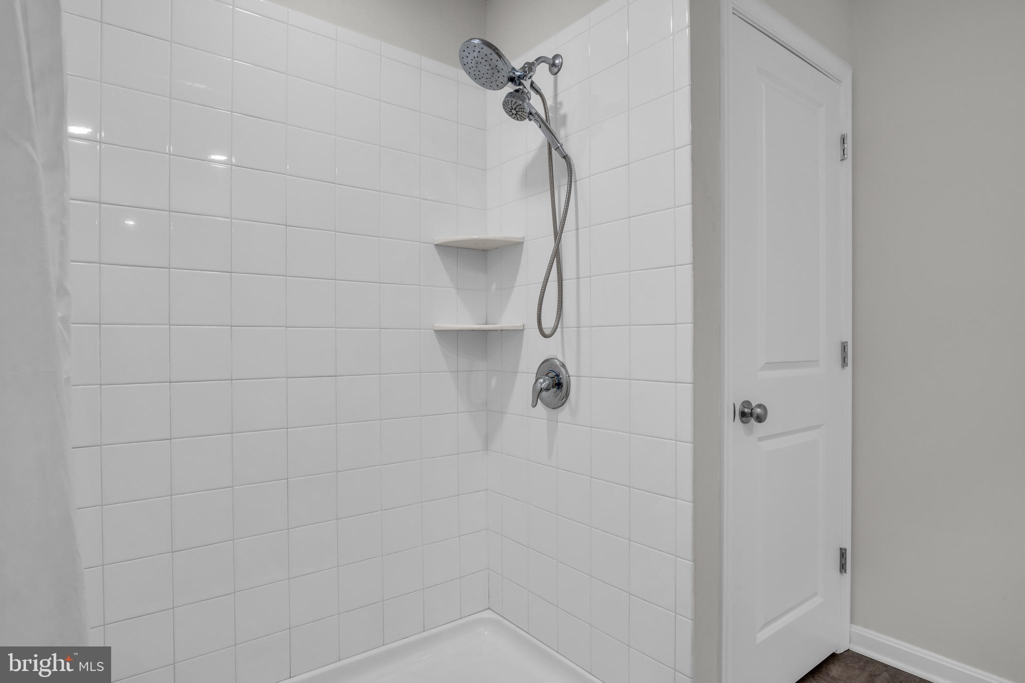 18 Smokehouse Road Carlisle, PA 17013 - Photo 19 of 33 a bathroom with a shower