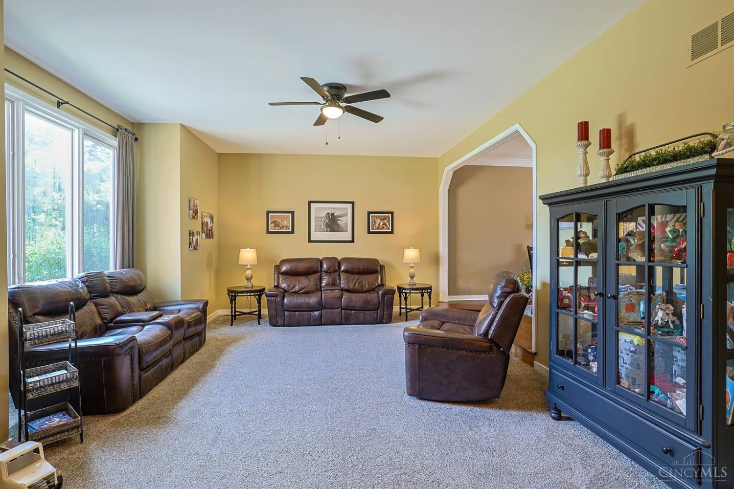 723 Nunner Road Maineville, OH 45039 - Photo 9 of 98 Living room