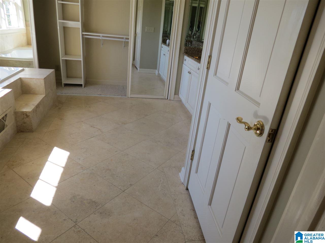 3137 Woodridge Road North Birmingham, AL 35223 - Photo 32 of 38