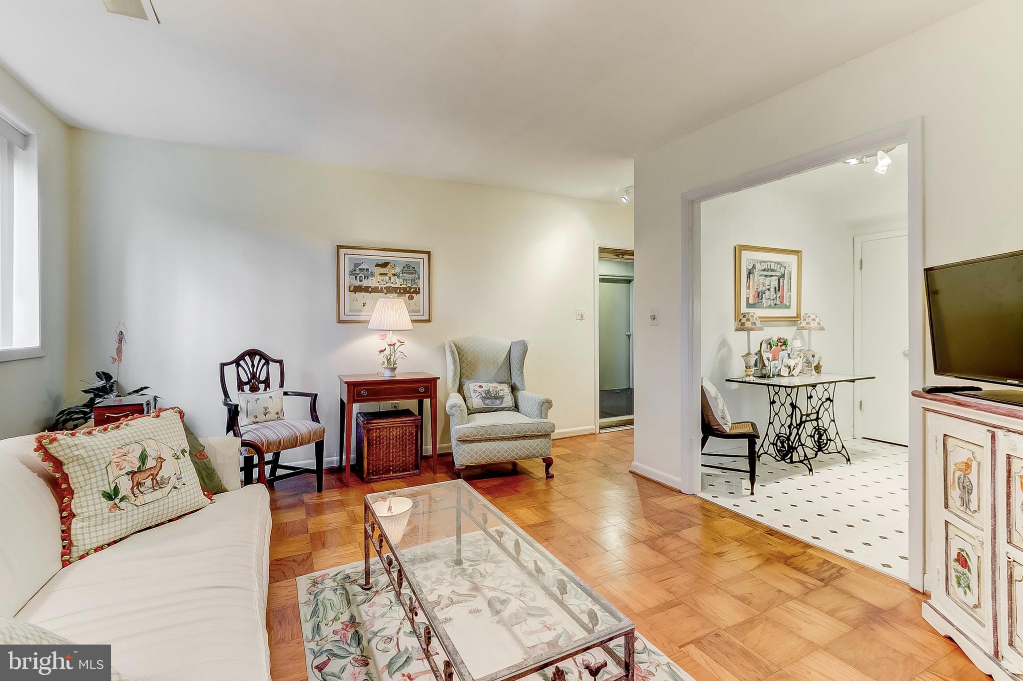 18 Cross Keys Road, Unit 18A Baltimore, MD 21210 - Photo 2 of 31