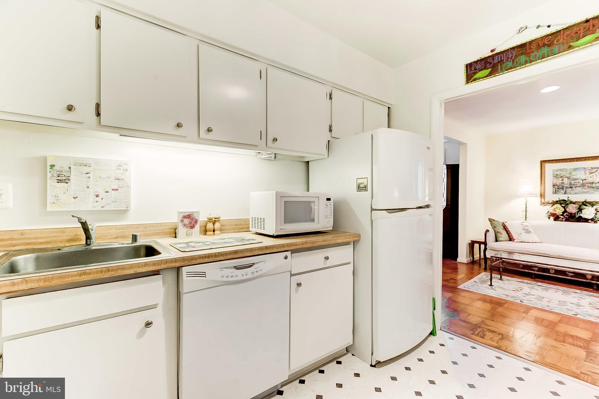 18 Cross Keys Road, Unit 18A Baltimore, MD 21210 - Photo 12 of 31