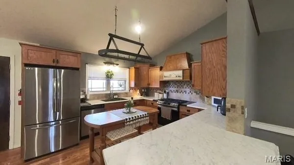 $399,900 | 1278 Fox Cir Drive, Mountain View, MO 65548