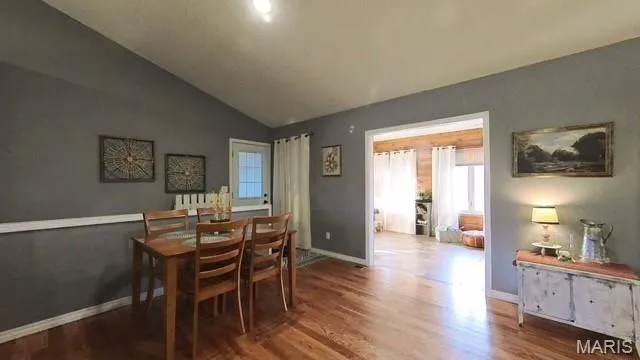 $399,900 | 1278 Fox Cir Drive, Mountain View, MO 65548