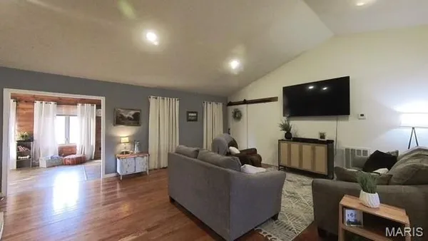 $399,900 | 1278 Fox Cir Drive, Mountain View, MO 65548